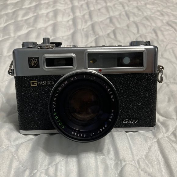 Yashica Camera with Case - Picture 3 of 12